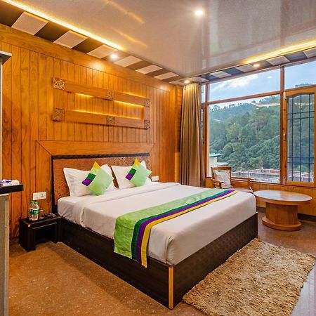 Treebo Srishti Vaikunth With Mountain View Hotell Shimla Eksteriør bilde