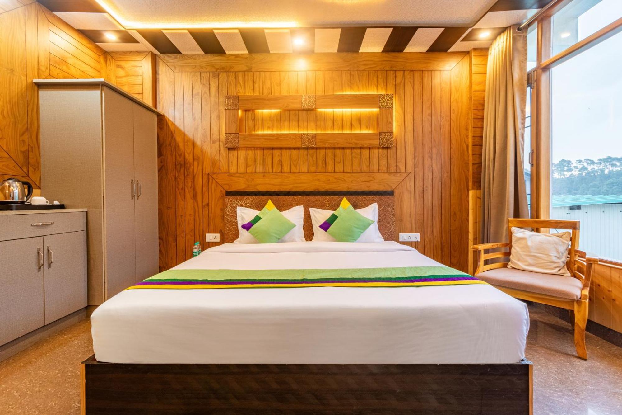 Treebo Srishti Vaikunth With Mountain View Hotell Shimla Eksteriør bilde
