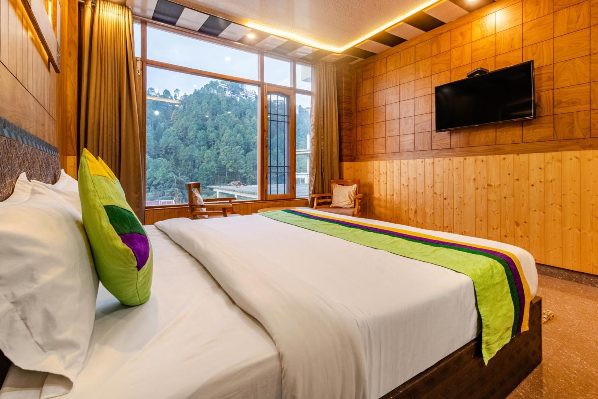 Treebo Srishti Vaikunth With Mountain View Hotell Shimla Eksteriør bilde